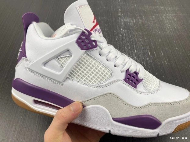 DR5415-150 RETRO SB Nike JORDAN 4 0522